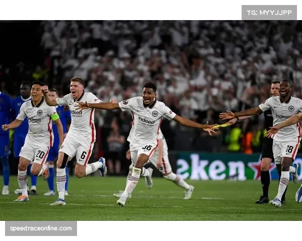 官方：曼联与18岁青训小将，欧冠新星科尔威尔续约至2030年